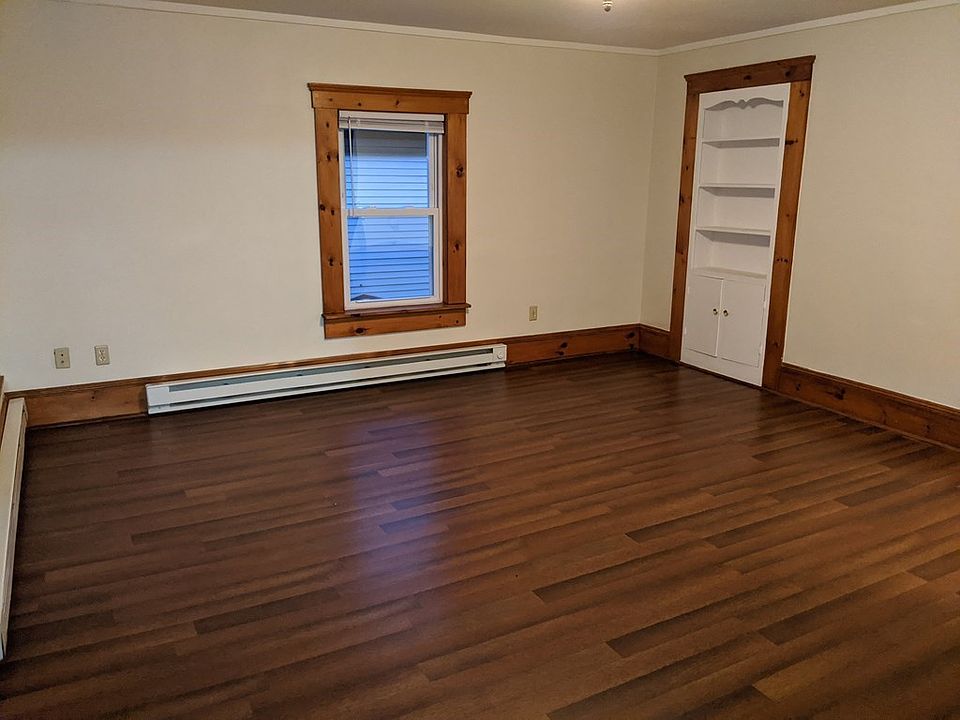 2nd image of 219 Green St #1