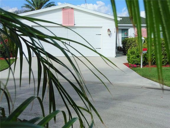 3rd image of 3100 Scarlet Ibis Ln