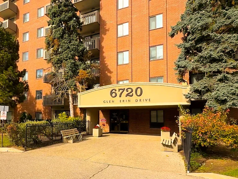 6720 Glen Erin Dr #913 — Photo 29