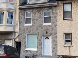 915 Buttonwood St, Reading, PA 19604