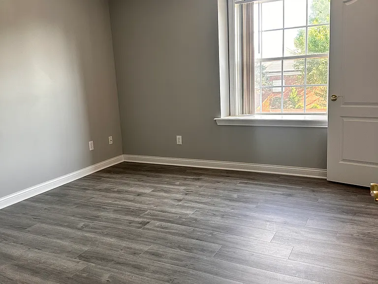 605 Mannington Pl — Photo 44