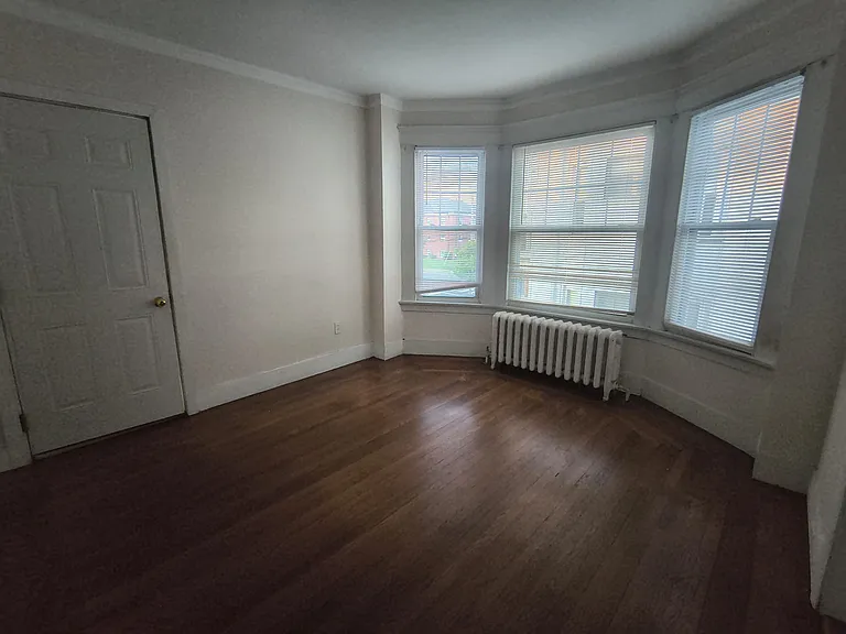 160 Main St — Photo 10