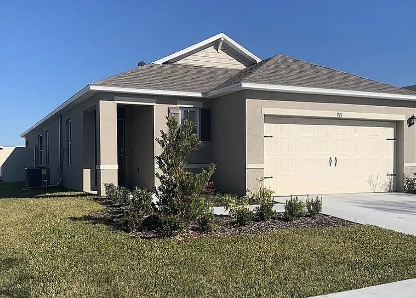 6800 Huntleigh Hammock Rd