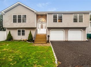 40 Girard St, Norwalk, CT 06850