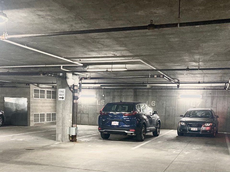 2nd image of 1313 Washington St #0
