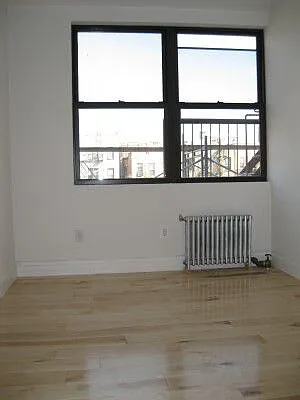 Rented by Tower Brokerage | media 42