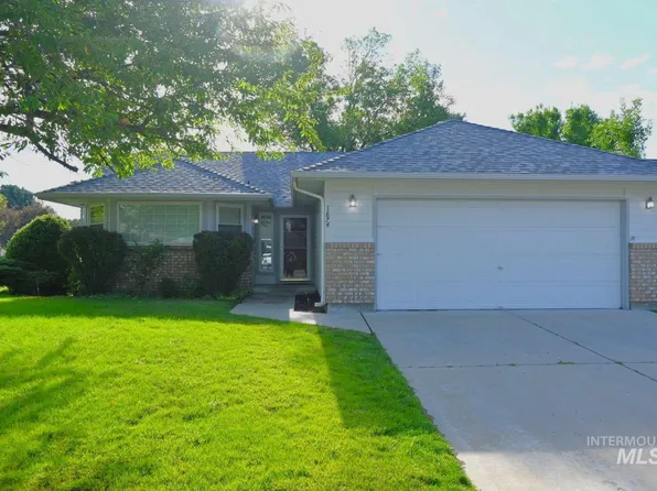 1874 N Pilgrim Ave, Boise, ID 83704