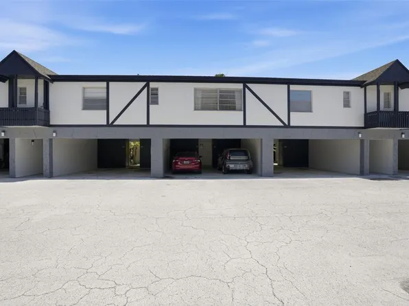 1127 King Arthur Ct APT 316, Dunedin, FL 34698