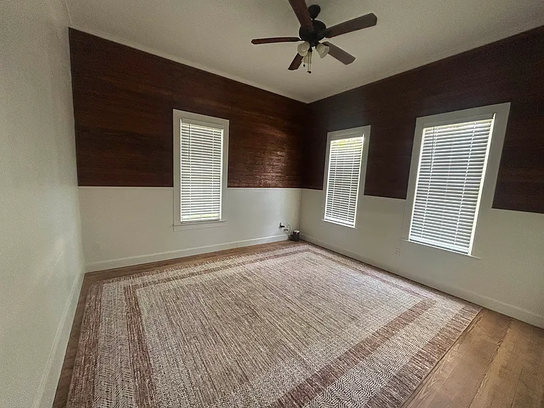 822 N Avenue G — Photo 8