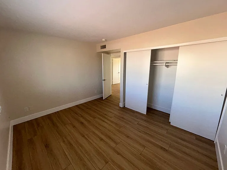8601 E Orange Blossom Ln — Photo 15