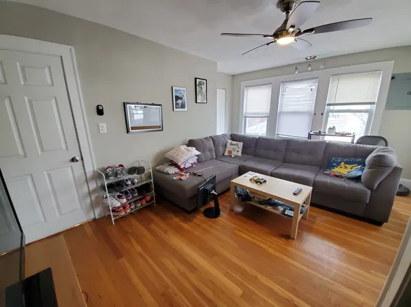 30 Welsh St, Malden, MA 02148