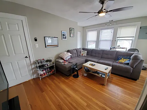 30 Welsh St Photo 1