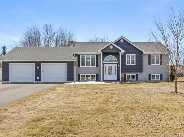 22 Joey St, Saint Antoine, NB E4V 3L5