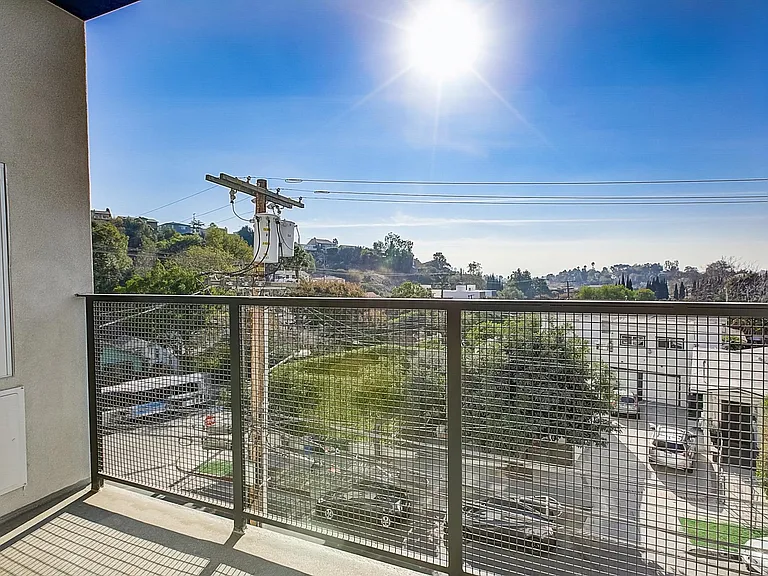 1901 Echo Park Ave #403 — Photo 8