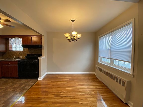 4th image of 23-14 Hoyt Ave S #3