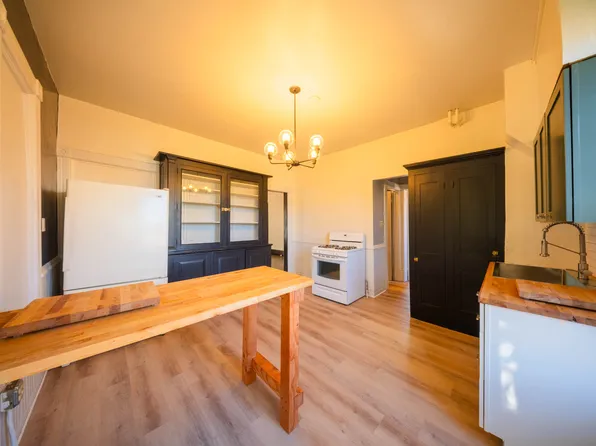 2642 S Clement Ave, Milwaukee, WI 53207