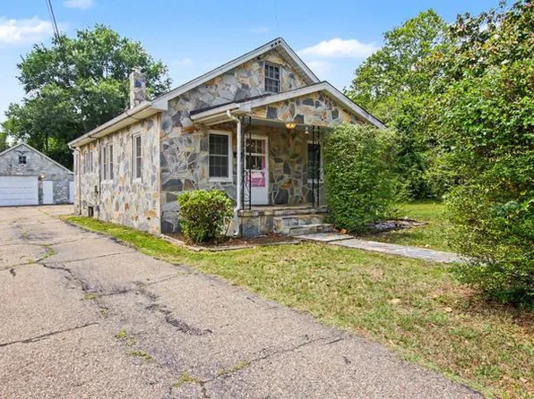 112 Gibson St, Fredericksburg, VA 22401