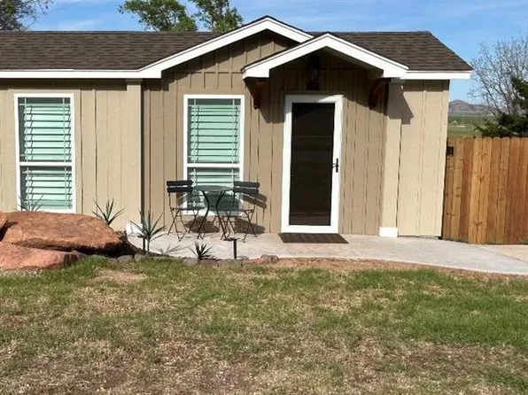 55 Hicks Mountain Rd, Lone Wolf, OK 73655