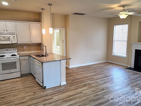 5th image of 12714 Windyedge Rd