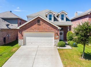 5364 Grenada Dr, Fort Worth, TX 76119