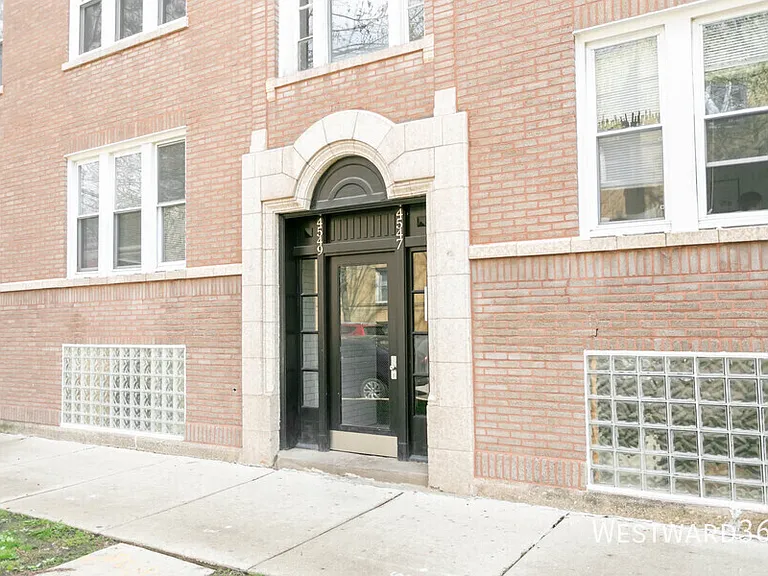 4545 N Albany Ave #1 — Photo 10