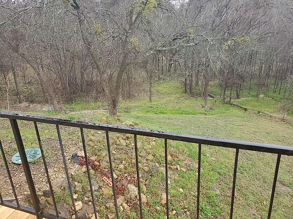 3rd image of 6941 Clifden Dr