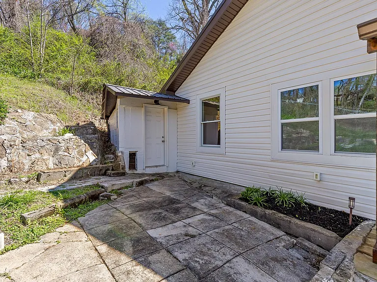 719 Federal St — Photo 22