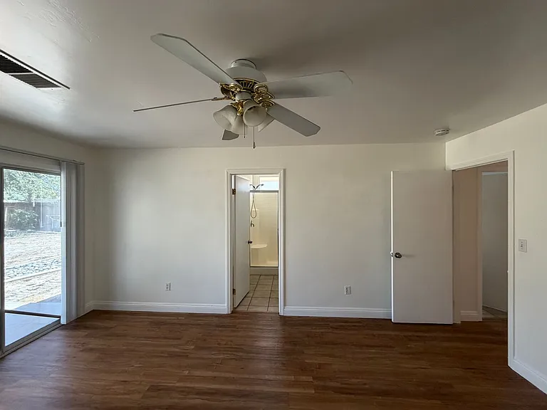 5800 Potenza Ln — Photo 29