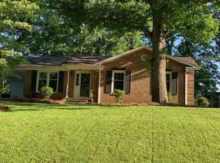 526 Hampton Dr, King, NC 27021