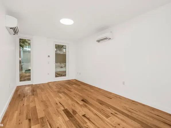 205 Cabrini Boulevard image 7 of 18