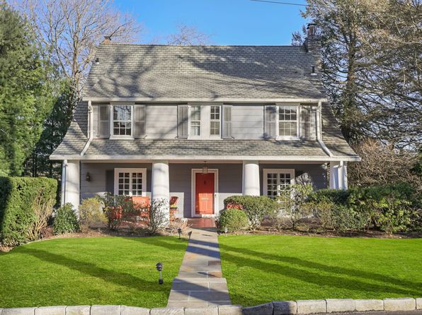 90 Greenacres Ave