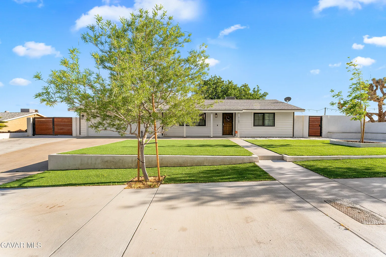 16122 Stagecoach Ave photo 1