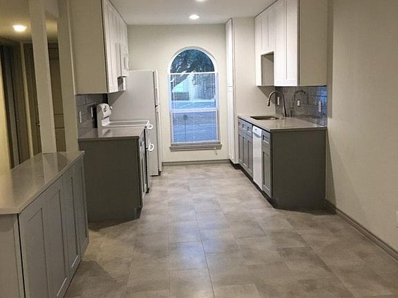 New kitchen with granite countertop