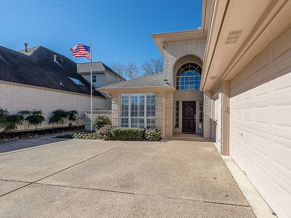 2nd image of 4740 Stonebriar Cir