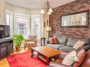 508 E 6th St #1, South Boston, MA 02127