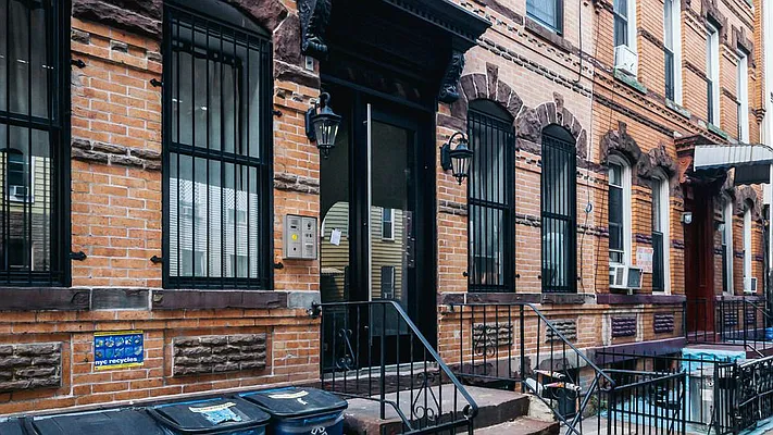 Rented by Nooklyn NYC LLC | media 47