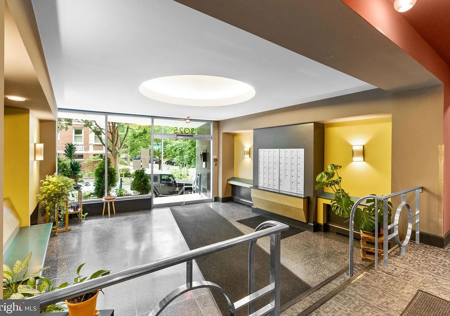 Adams Morgan/Mount Pleasant One Bedroom W/All Energy Utilities Included! — Photo 3