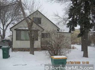 25 5th St NW, Osseo, MN 55369