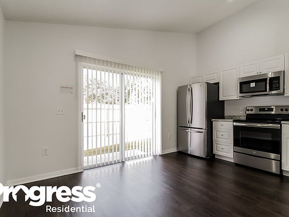 5th image of 120 Placid Woods Ct