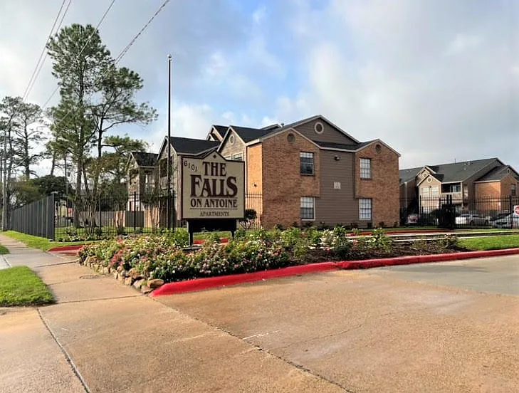 The Falls on Antoine Apartments