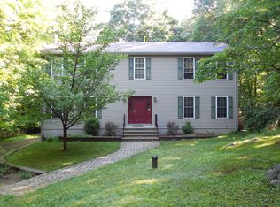 40 Gould Rd, Newfoundland, NJ 07435