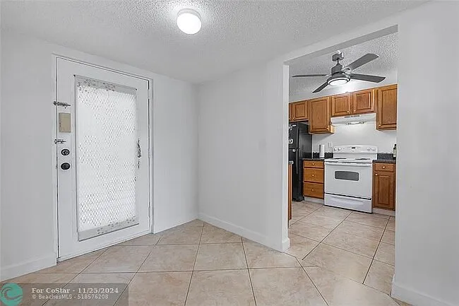 2800 Somerset Dr #201 — Photo 13