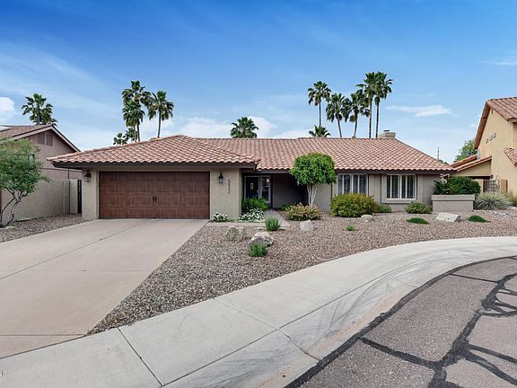 2nd image of 5522 E Beck Ln