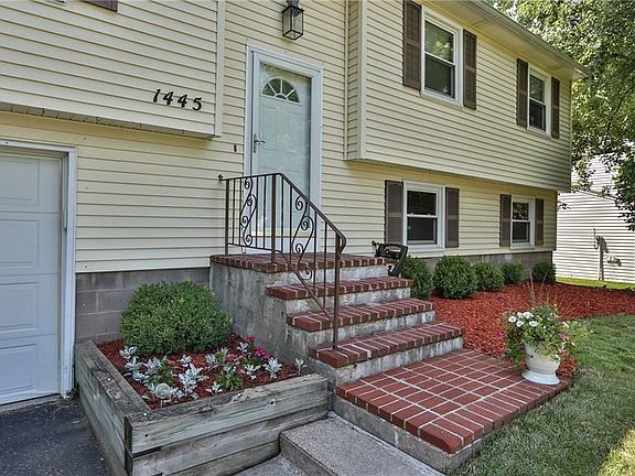 2nd image of 1445 Tudor Way