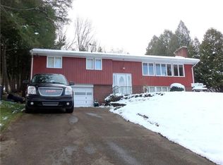 220 Linden Creek Rd, Canonsburg, PA 15317