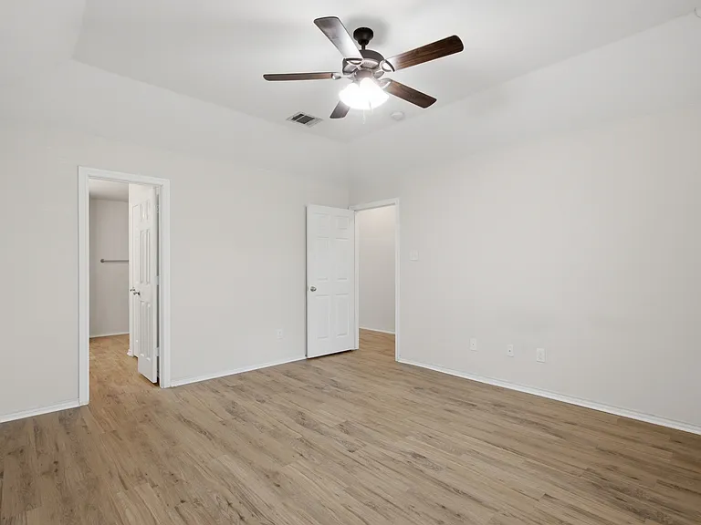 1928 Alanbrooke Dr — Photo 18