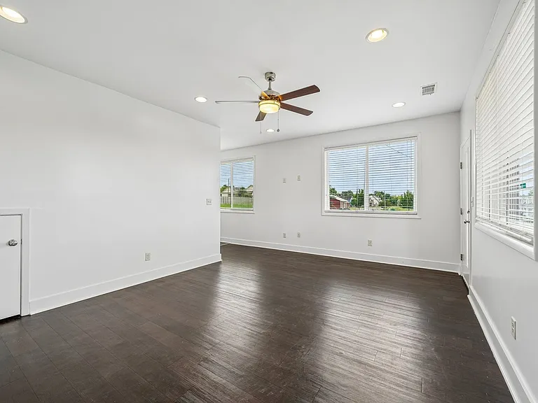 1525 Forest Lake Dr #1585 — Photo 44