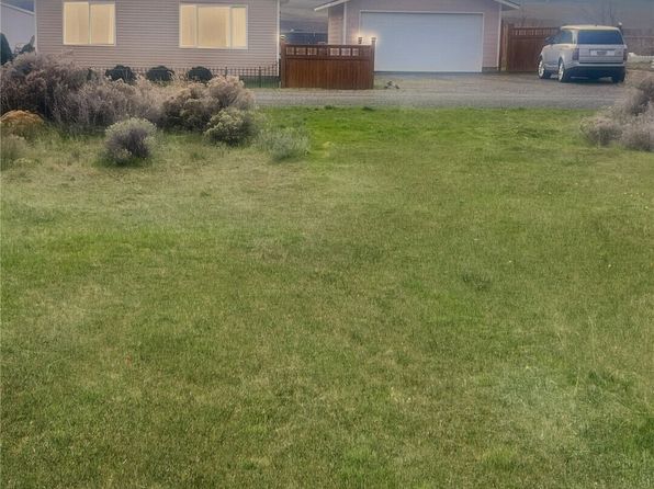 402 Poplar Street, Roosevelt, WA 99356