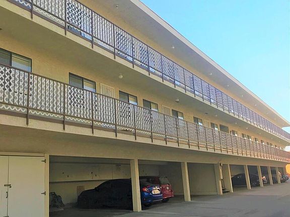 3rd image of 13640 Chadron Ave #22