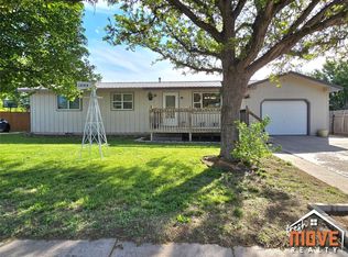 718 N Ridgewood Rd, Ulysses, KS 67880